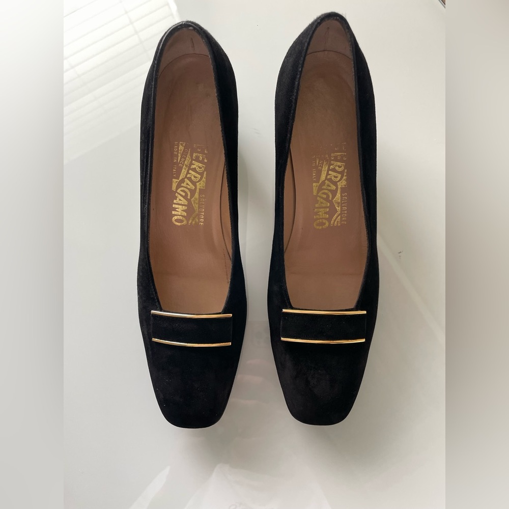Vintage VTG  Salvatore Ferragamo suede heels shoes size 8